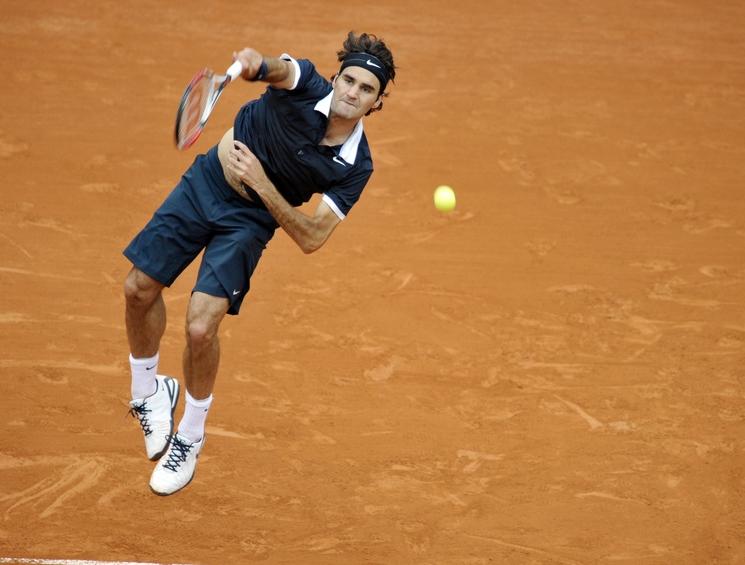 Federer's Serving.jpg